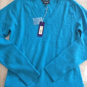 Apt. 9 Turquoise V-Neck Pullover